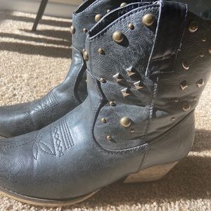 Studded western boots